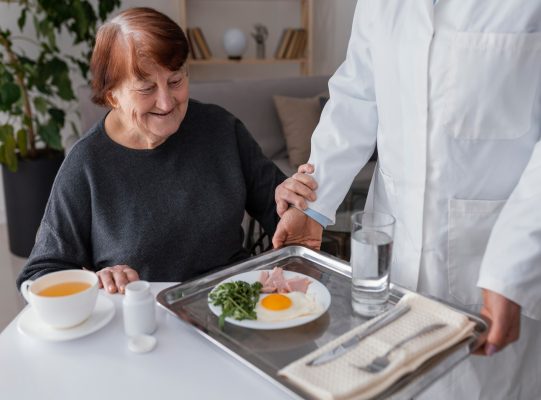 close-up-woman-having-breakfast